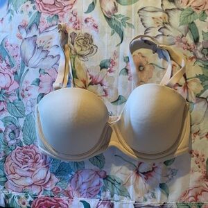 Wacoal Women’s Tan Bra Size 32 D